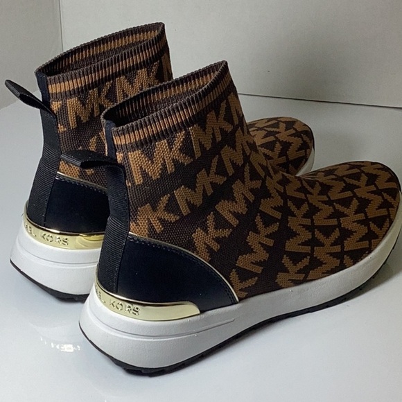 Skyler Logo Stretch Knit Sock Sneaker - Picture 8 of 9